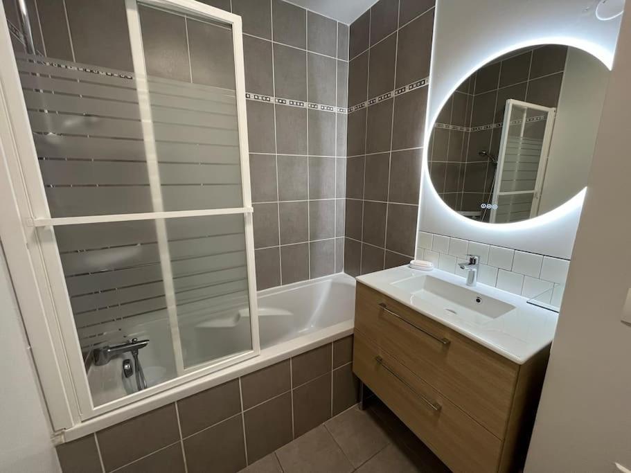 Dahlia, Appt Cosy Avec Parking Et Balcon Apartment Caen Exterior foto